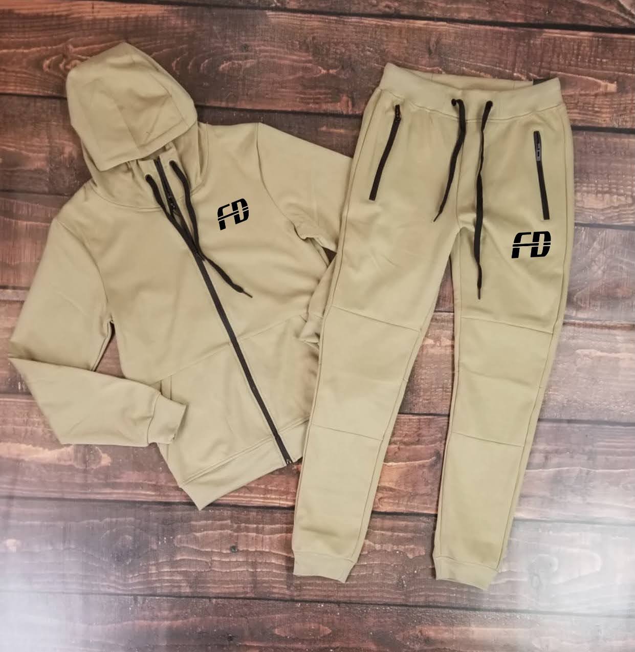 Foreign Dreams Tech Fleece Set