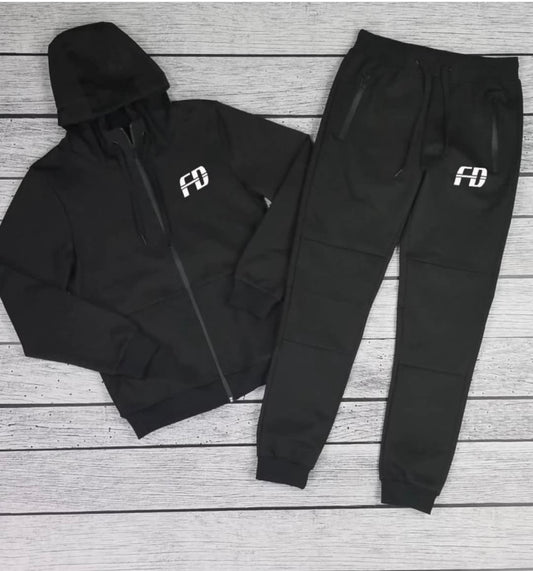 Foreign Dreams Tech Fleece Set